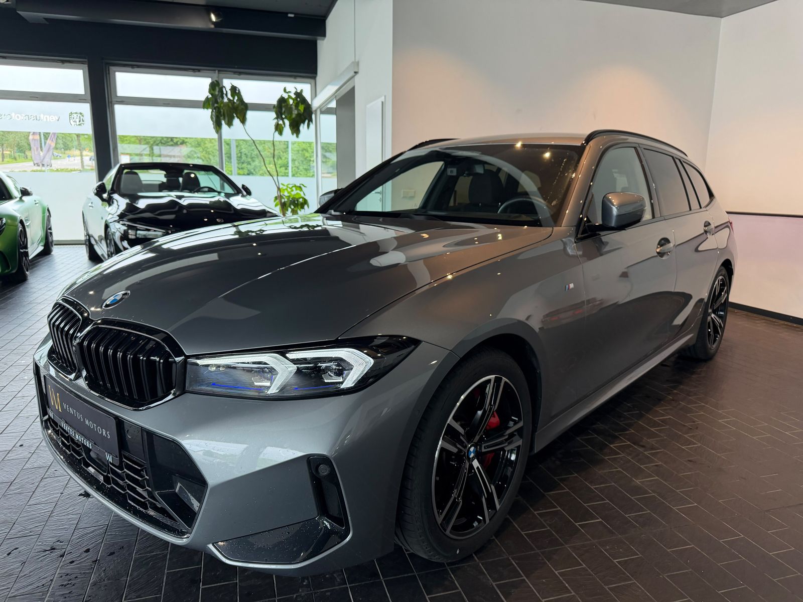 BMW 320 d xDrive *M-Sport PRO*NAVI*LED*ACC*Lane*