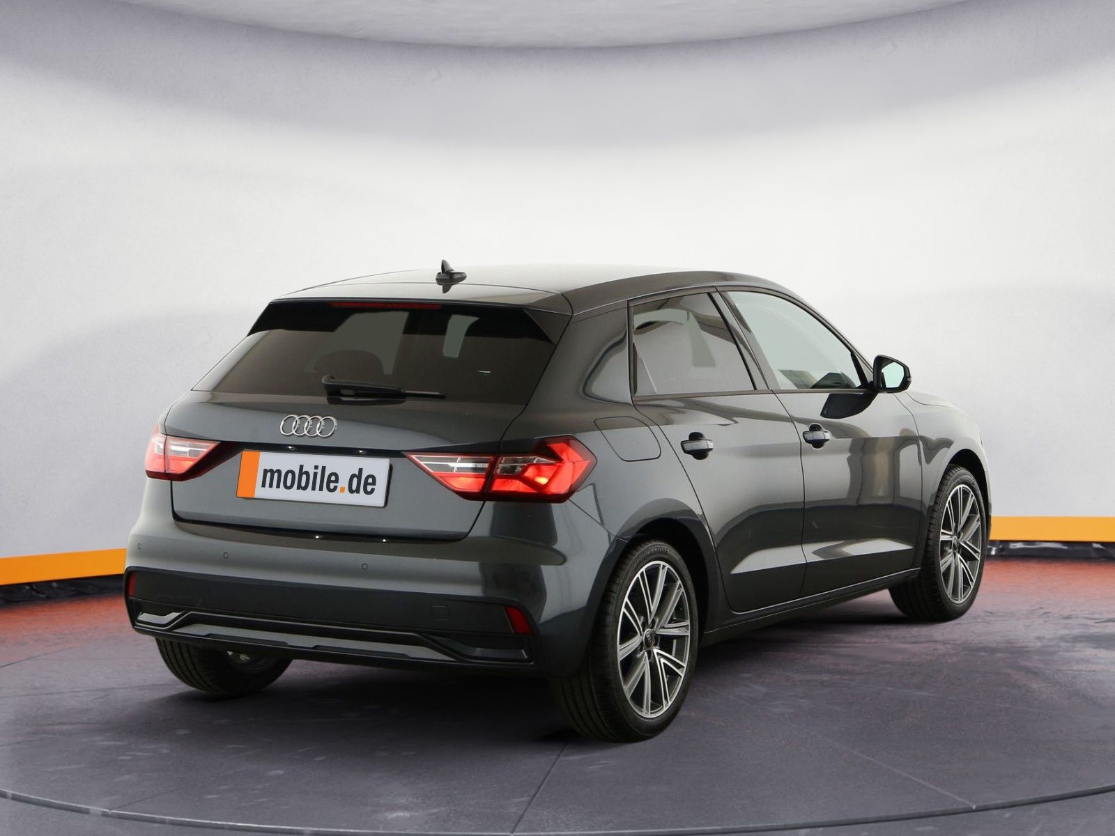 Audi A1 Sportback 25 TFSI S tronic advanced - Samsaru's Car Outlet