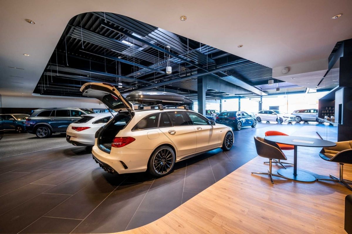 Mercedes-Benz GLC 300 4M AMG - Samsaru's Car Outlet