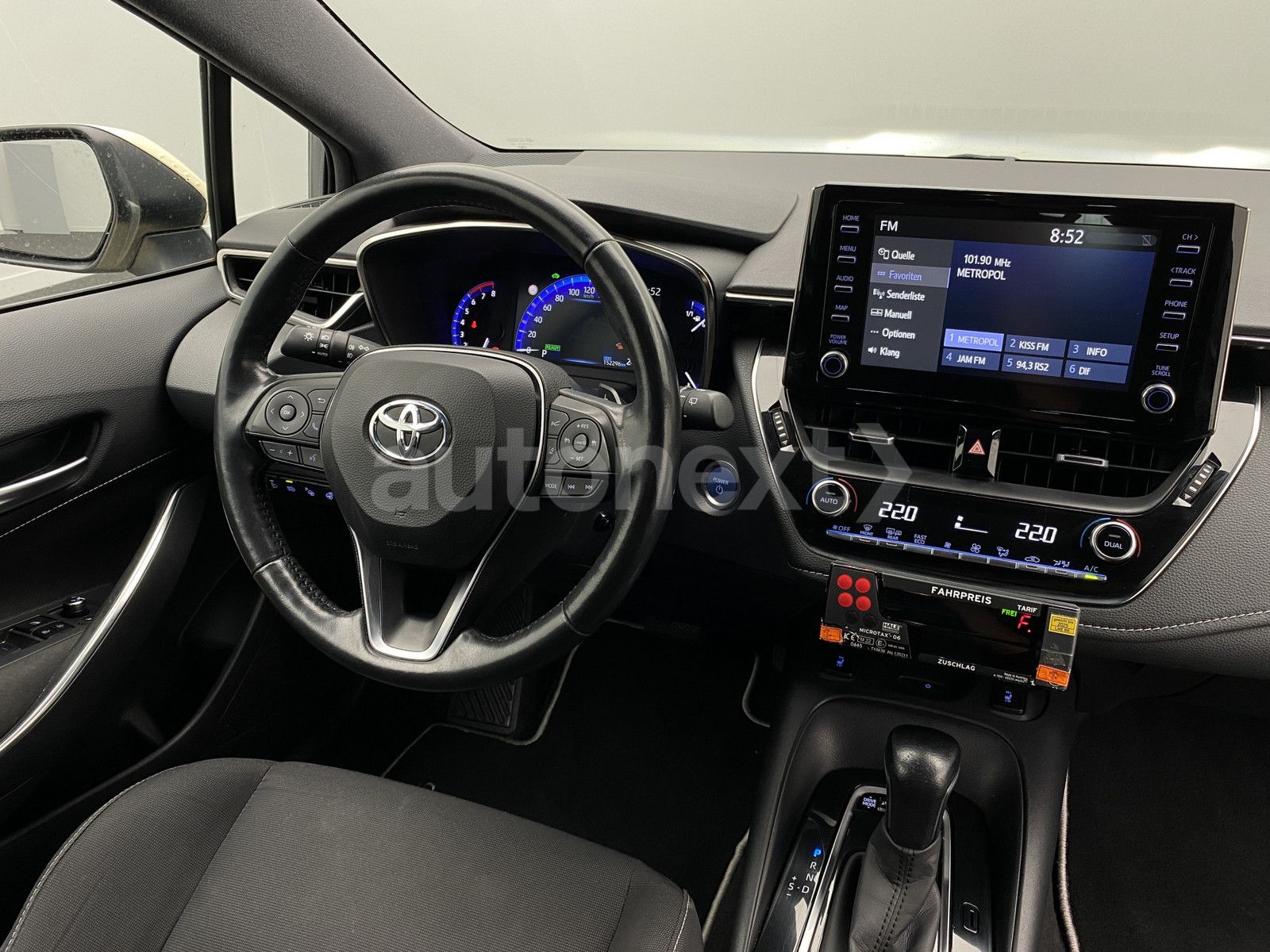 Toyota Corolla 2.0 Hybrid Business Edition - Samsaru's Car Outlet