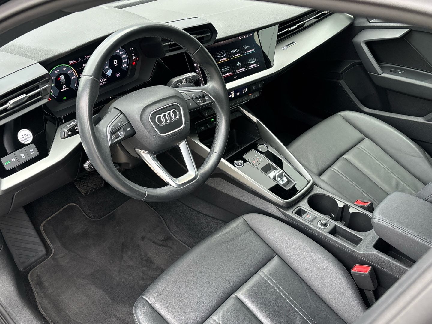 Audi A3 Sportback 40 TFSI e S line S tronic MMI LED