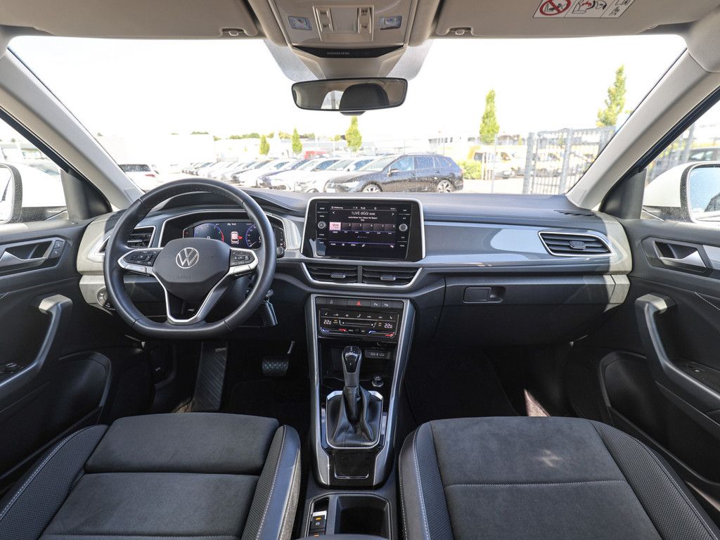 Volkswagen T-Roc Style 1.5 l TSI DSG - Samsaru's Car Outlet