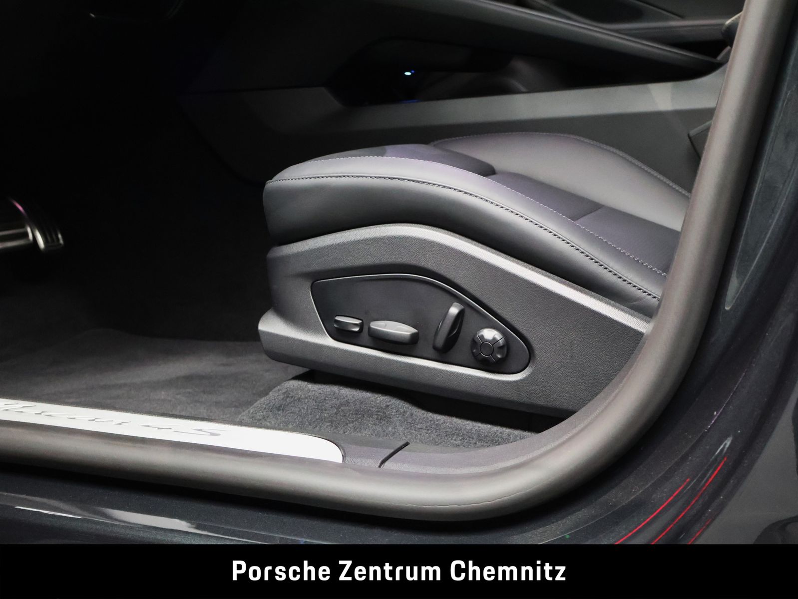 Porsche Macan 4S Electric Luft;AHZV;Pano;BOSE;Matrix-LED