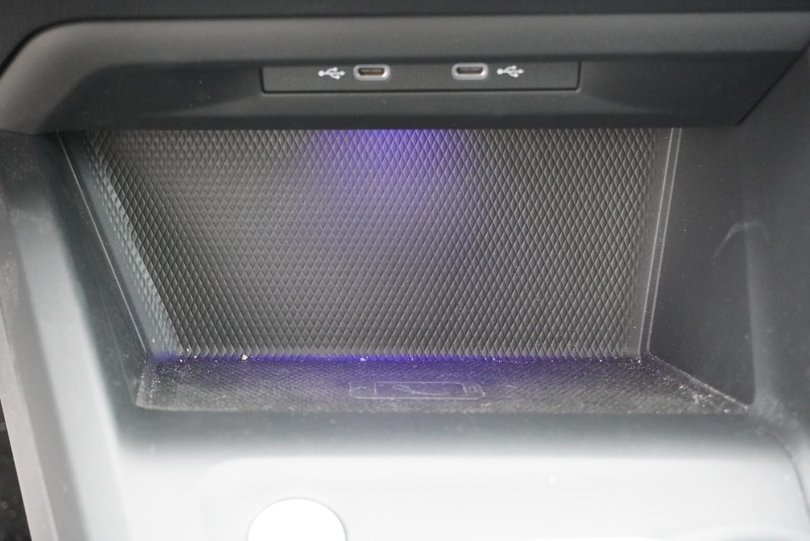 Volkswagen Golf VIII 1.5 TSI MOVE - Samsaru's Car Outlet