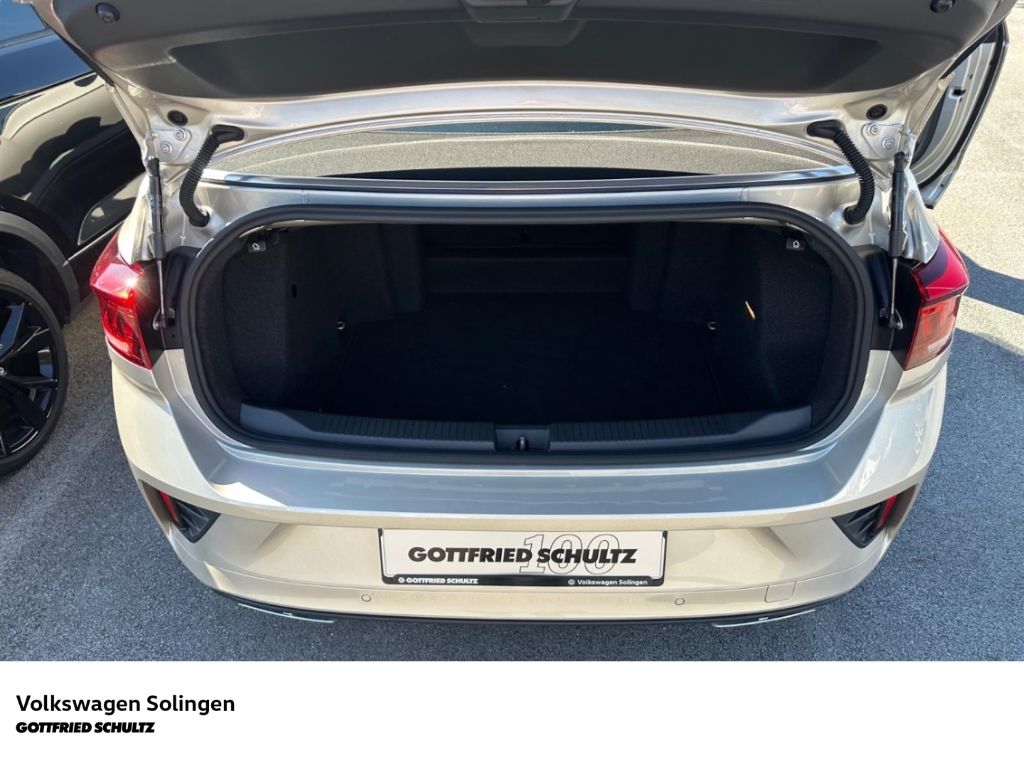 Volkswagen T-Roc 1.5 TSI R-Line Plus - Samsaru's Car Outlet