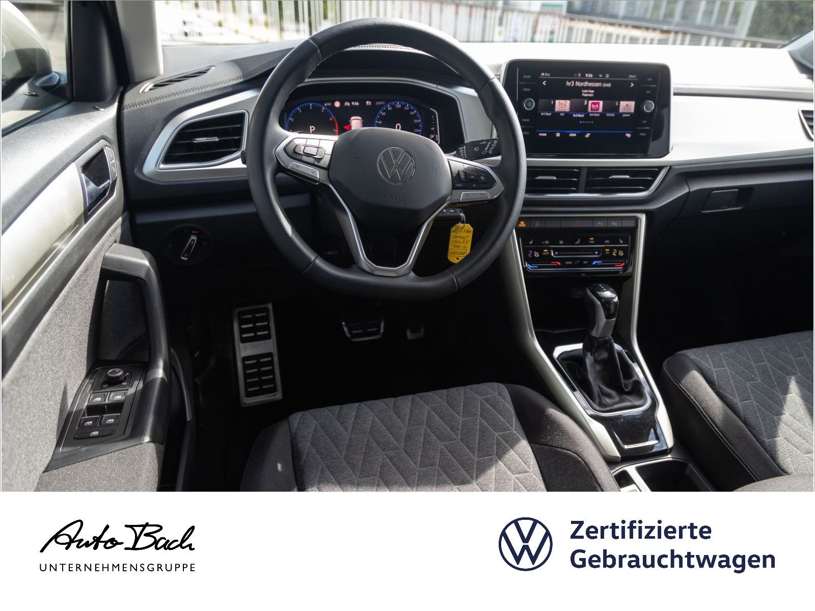 Volkswagen T-Roc 1.5 TSI MOVE DSG - Samsaru's Car Outlet
