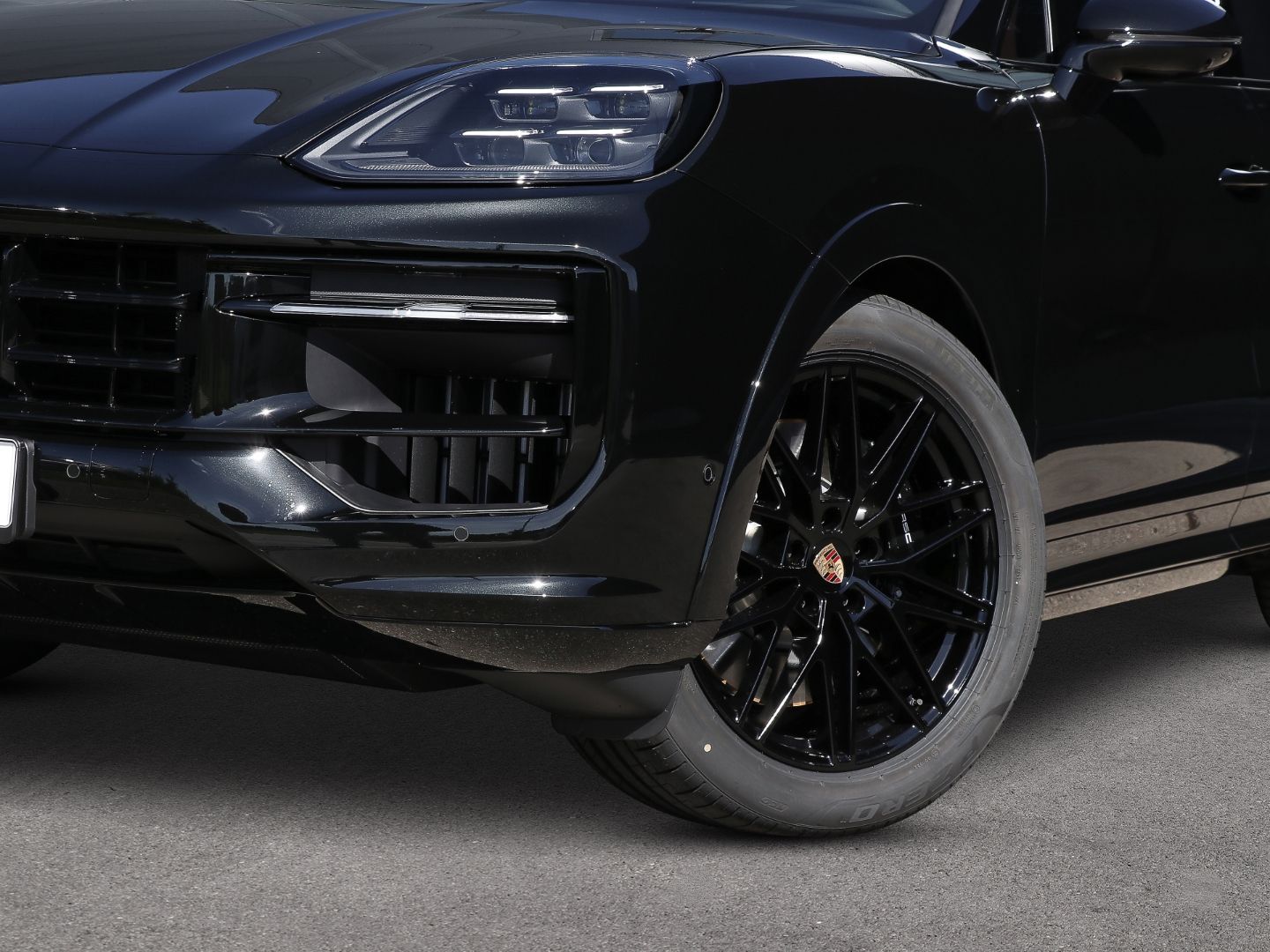 Porsche Cayenne GTS Coupe Burmester HA-Lenkung InnoDrive