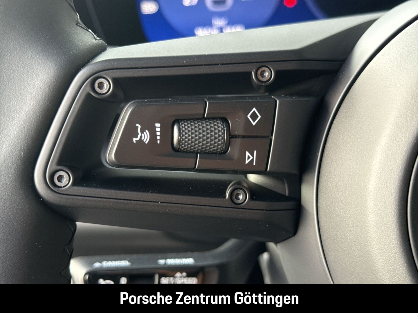 Porsche Macan 4S HA-Lenkung InnoDrive Panorama BOSE LED
