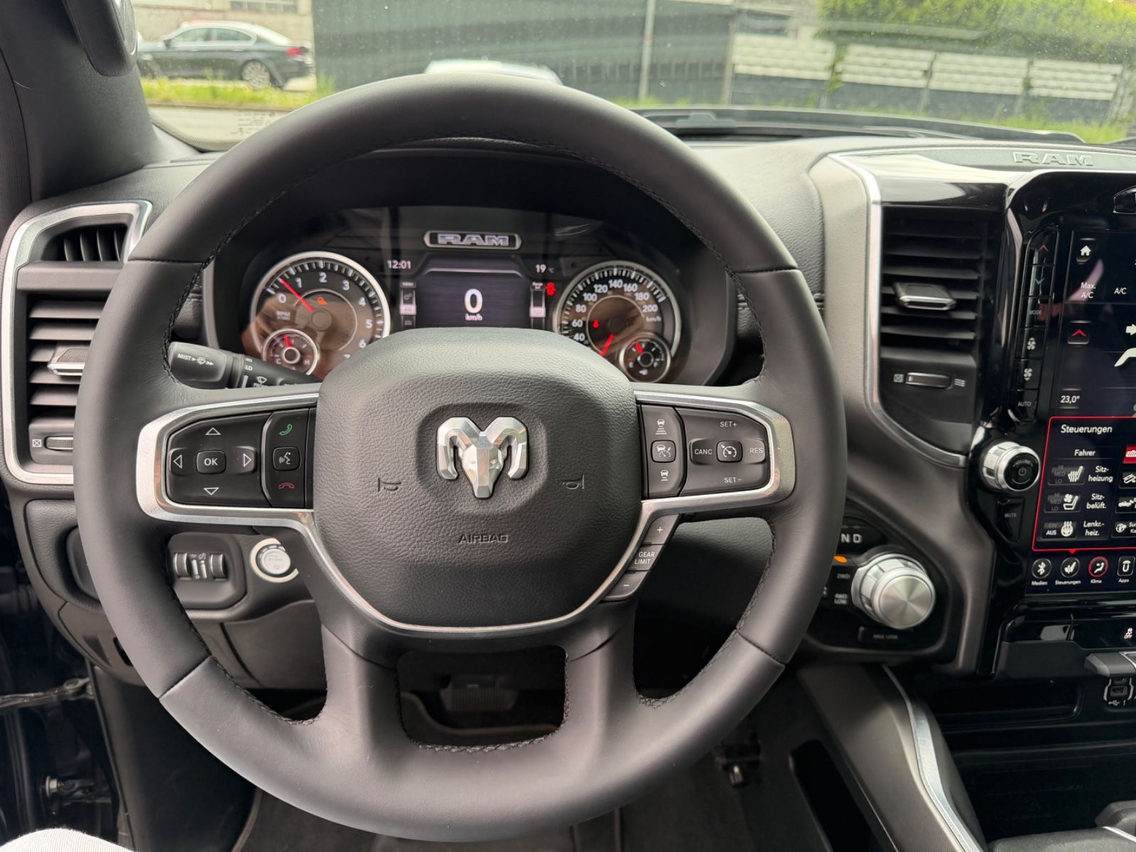 Dodge RAM 1500 5.7 Laramie Sport/Night/Sport-Aga/LPG
