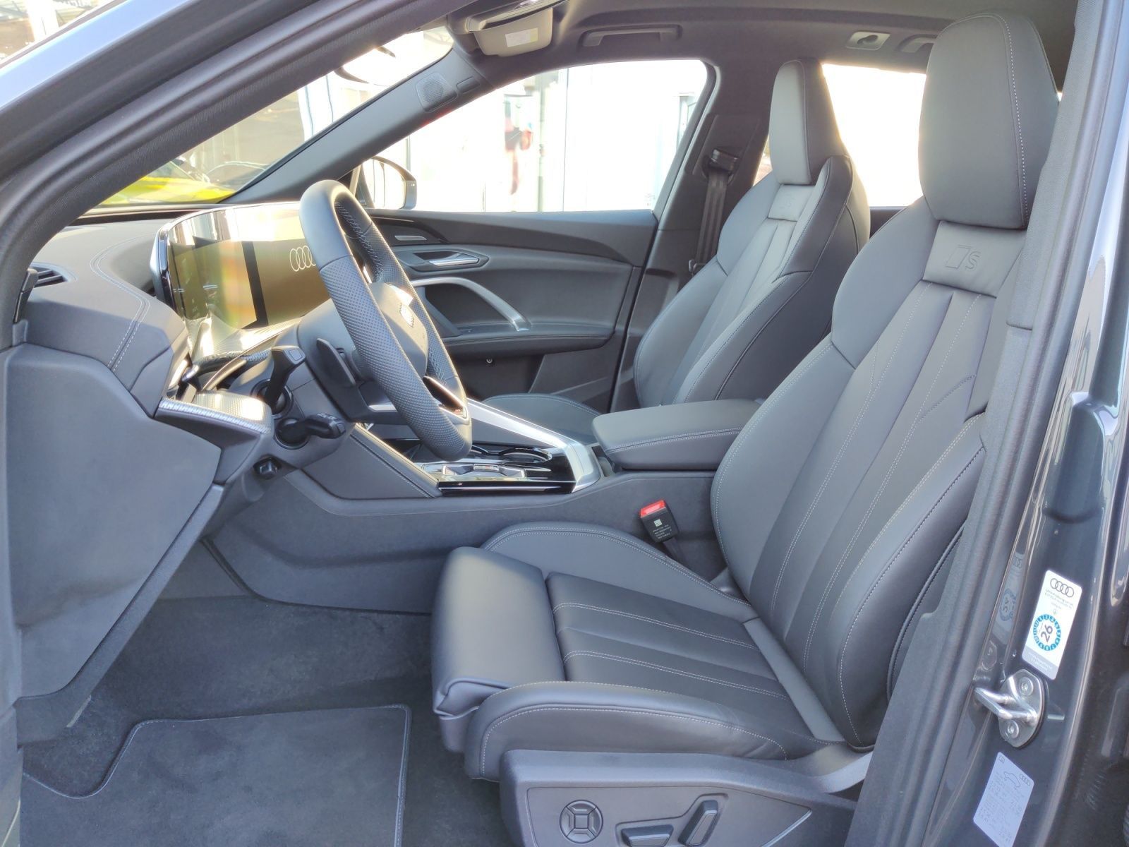 Audi Q5 TDI quattro S tronic - Samsaru's Car Outlet