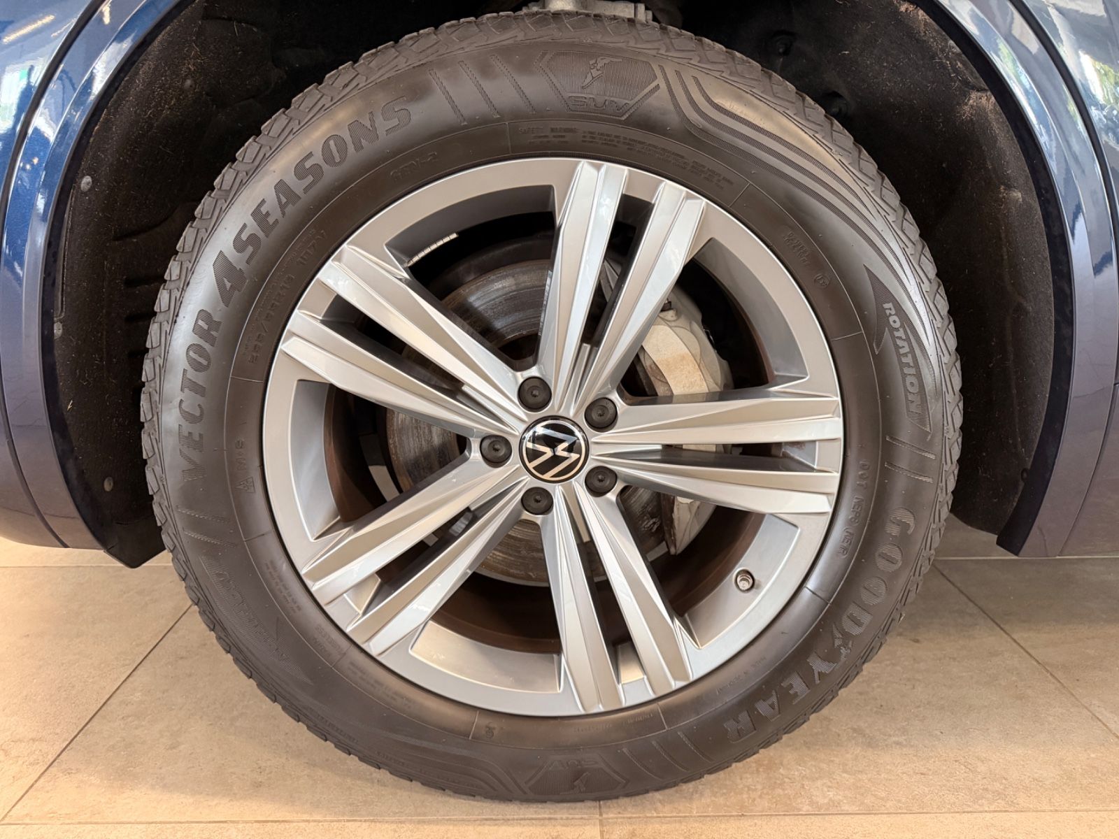 Volkswagen Touareg 3.0 TDI R-Line 4Motion°LED°Pano°Voll°360