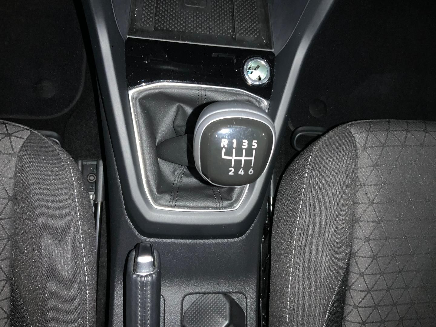 Volkswagen T-Cross Life 1.0 TSI Life - Samsaru's Car Outlet