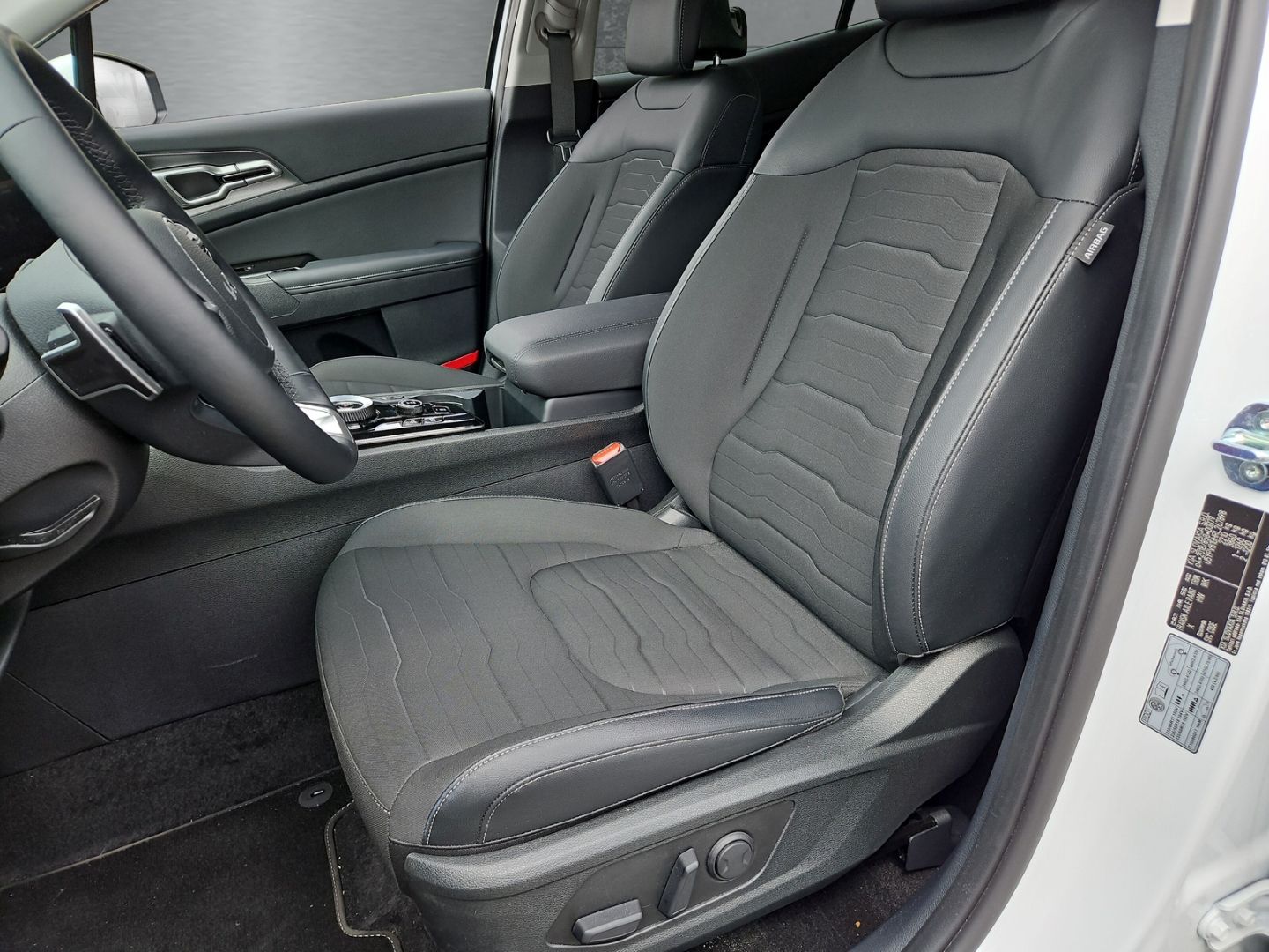 Kia Sportage 1.6T DCT AWD 48V Spirit+ - Samsaru's Car Outlet