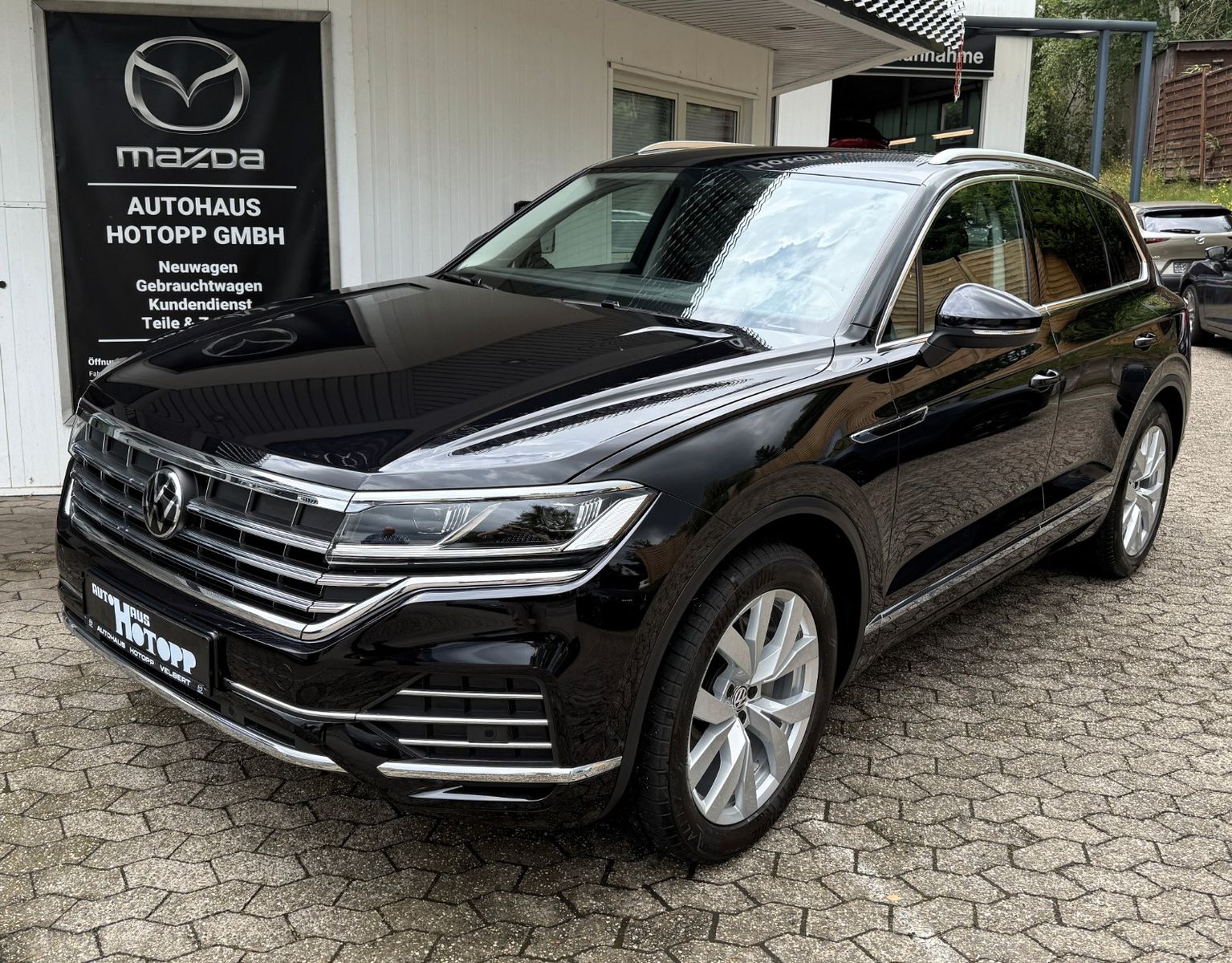 Volkswagen Touareg Elegance 4Motion TDI - Samsaru's Car Outlet