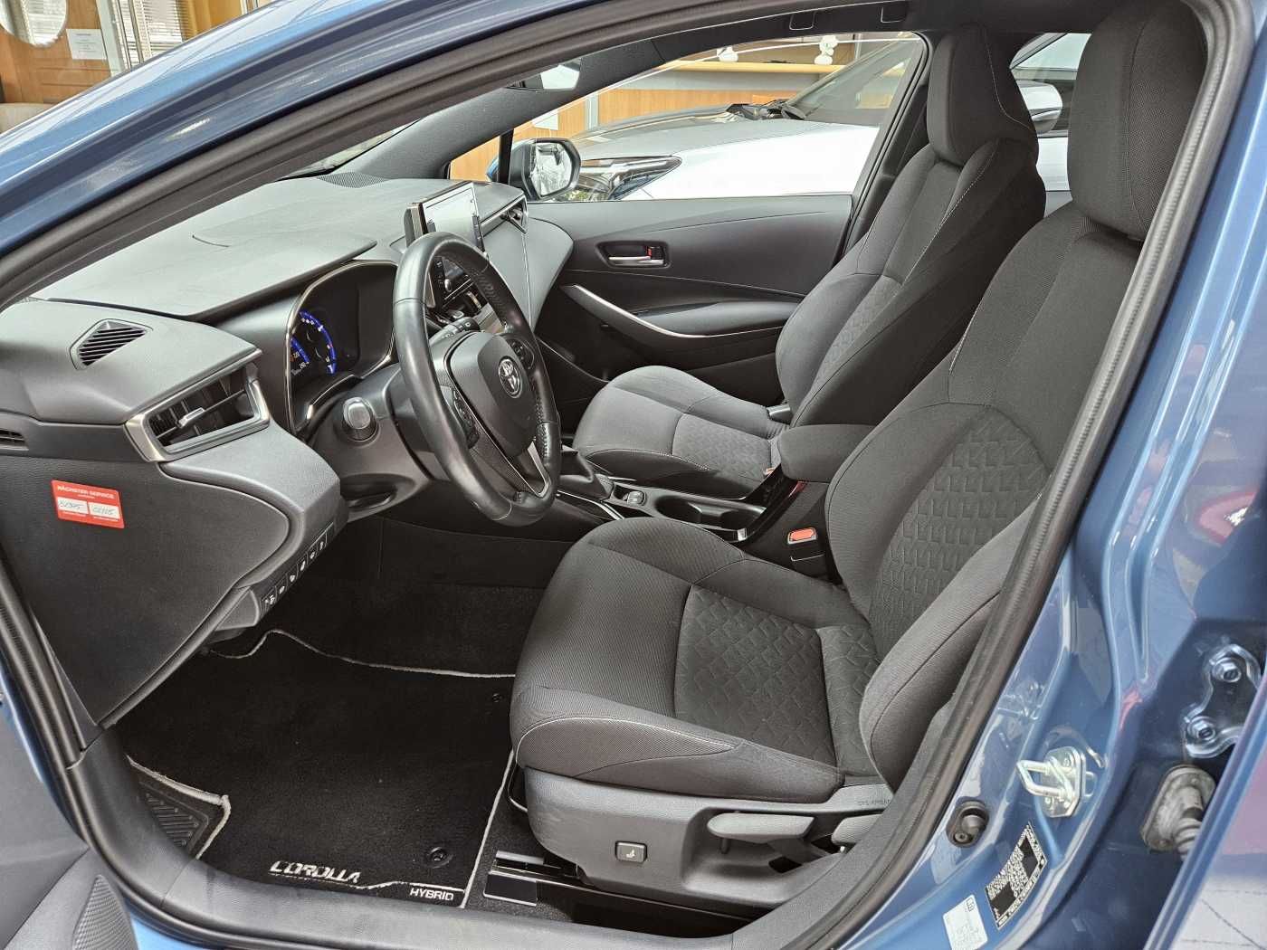 Toyota Corolla Touring Sports 1.8 Hybrid - Samsaru's Car Outlet