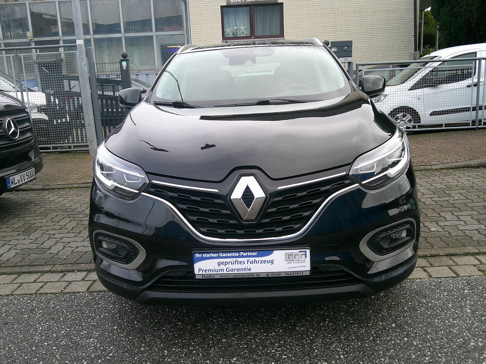 Renault Kadjar Business Automatik Edition - Samsaru's Car Outlet