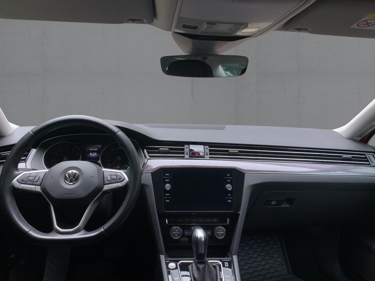 Volkswagen Passat 1.5 TSI DSG ELEGANCE - Samsaru's Car Outlet