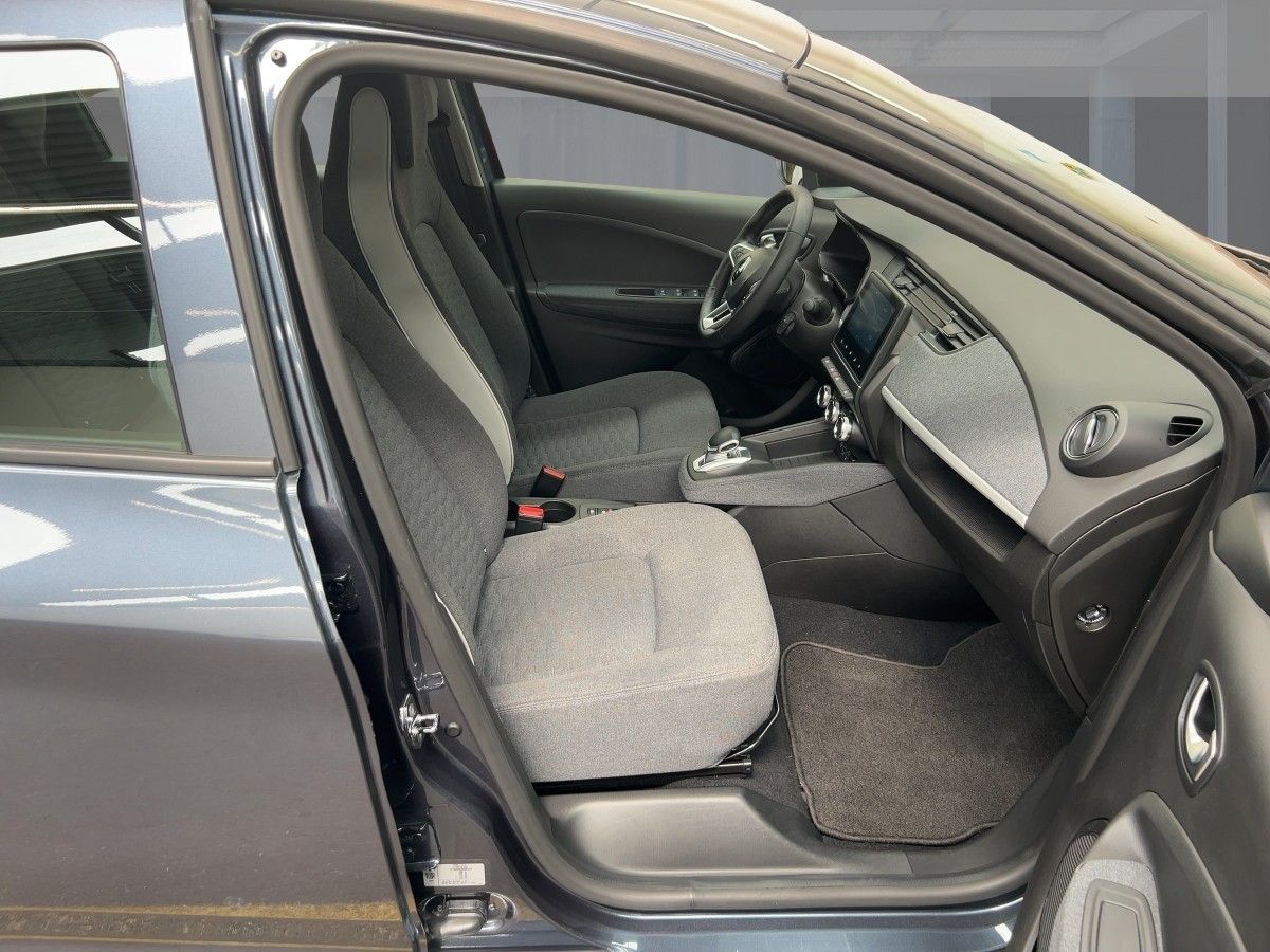 Renault ZOE EVOLUTION EV50 - Samsaru's Car Outlet