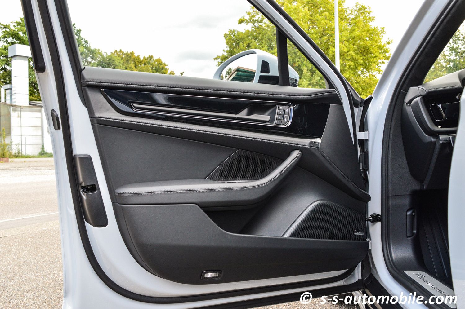 Porsche Panamera 4S E-Hybrid HD-Matrix BOSE Head-Up Pano