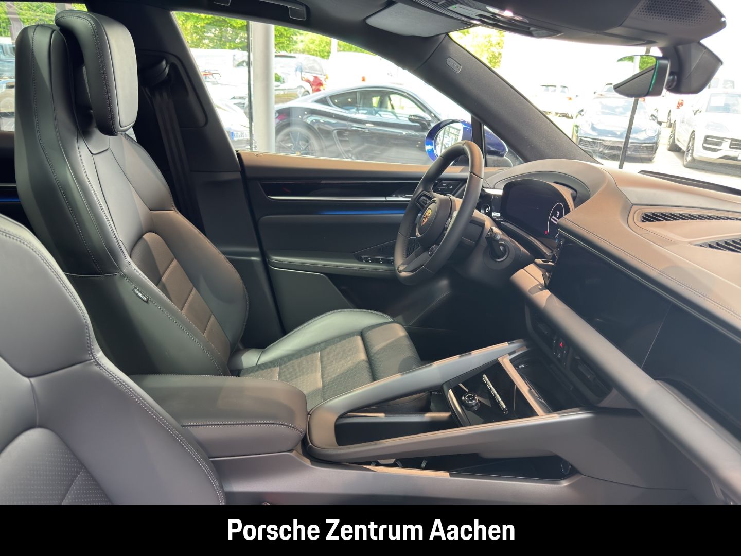 Porsche Macan 4 BOSE Panorama Rückfahrkamera Luftfederun
