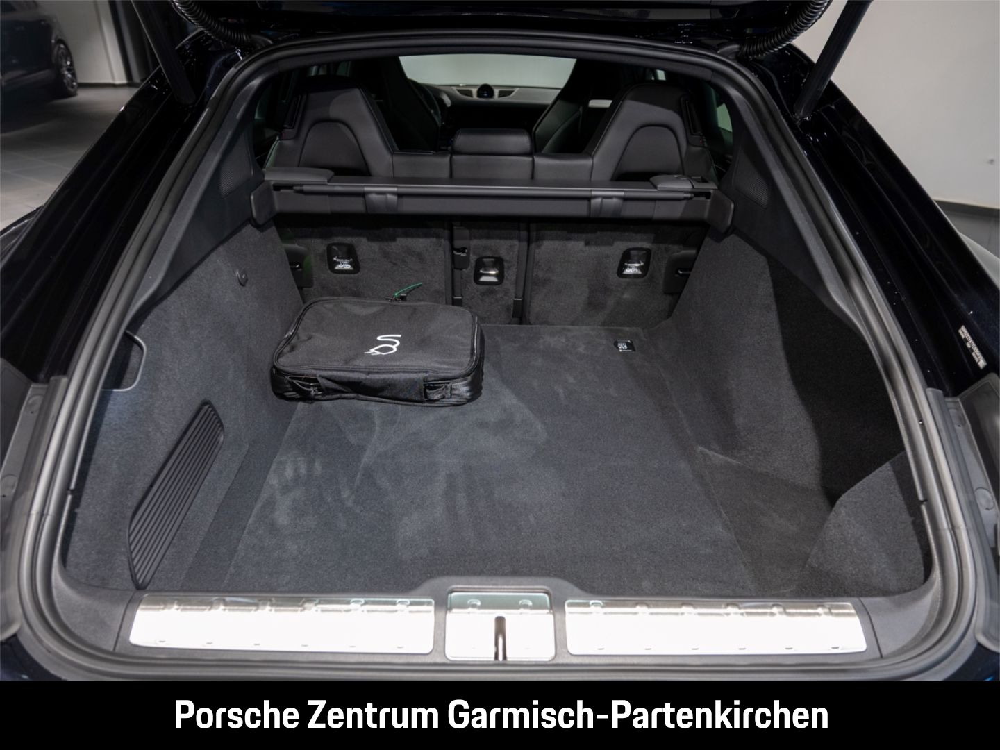 Porsche Panamera 4 E-Hybrid Sitzheizung hinten LenkradHZ