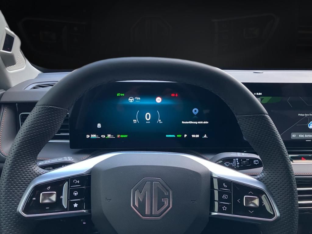 MG HS PHEV Luxury 360 DISTR KAMERA SPUR PDC SHZ