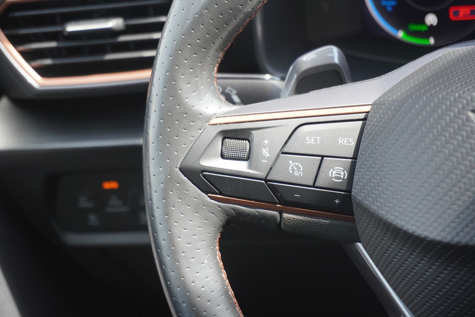 Cupra Leon ST 1.4 e-Hybrid - Samsaru's Car Outlet