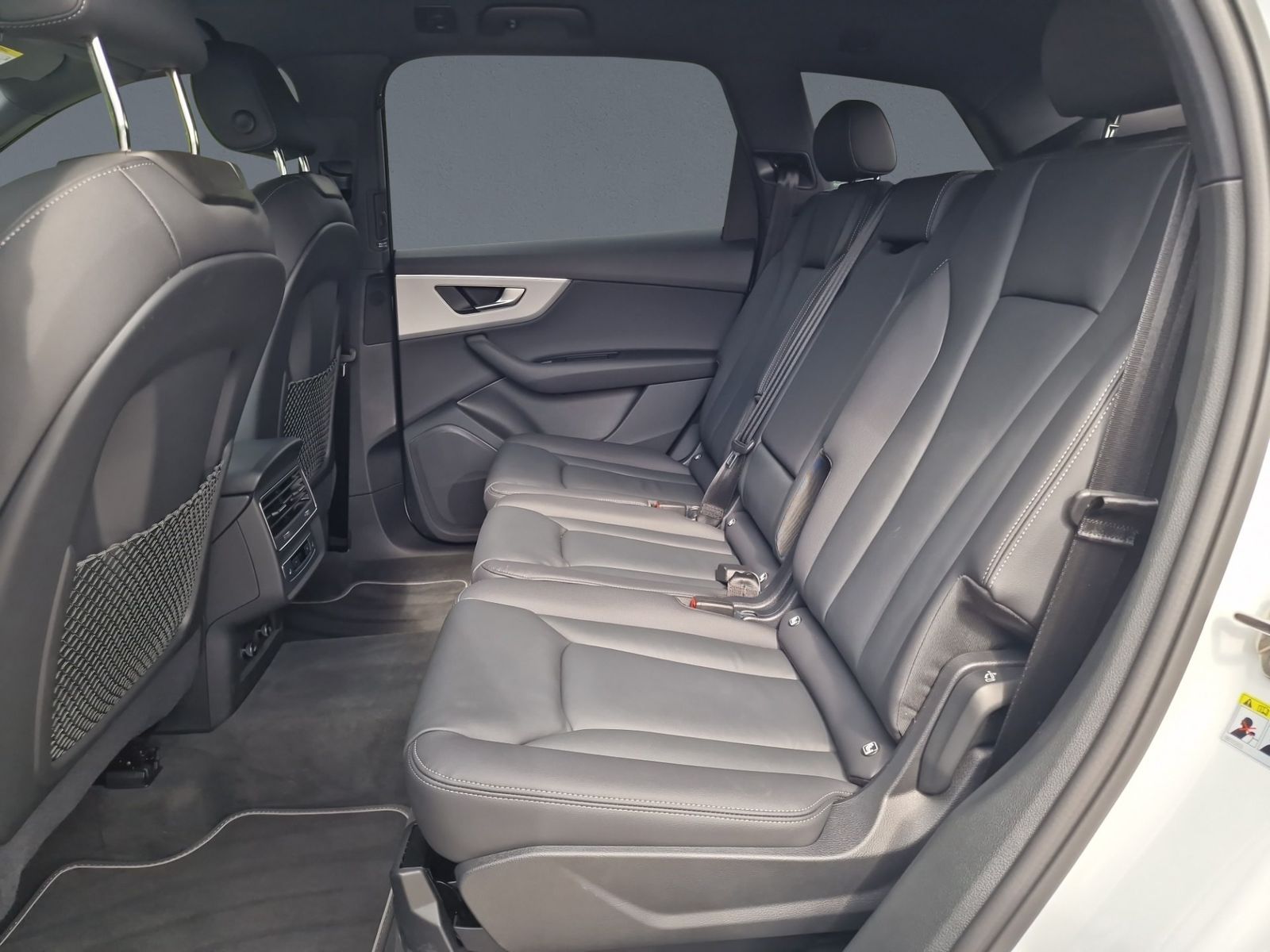 Audi Q7 55 TFSI e qu S line MATRIX Luft AHK HuD 21"