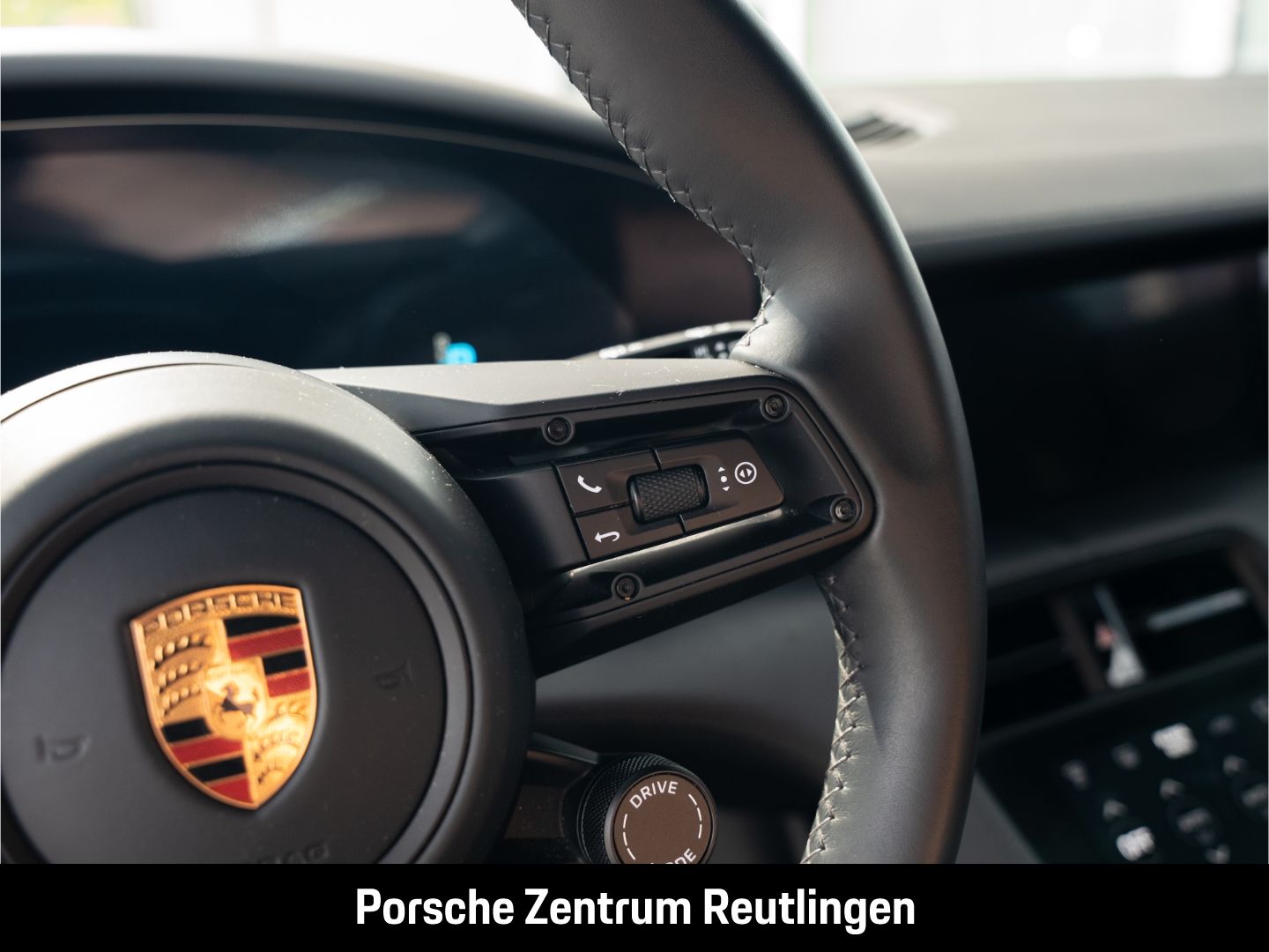 Porsche Taycan Turbo Cross Turismo LED-Matrix Panorama