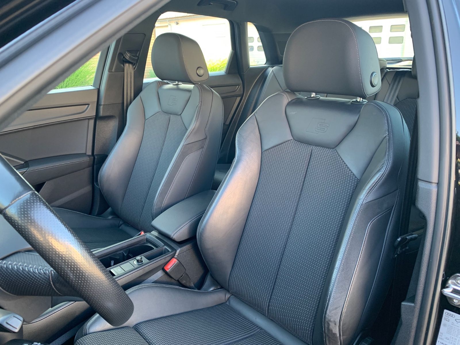 Audi Q3 35 TDI quattro S-line - Samsaru's Car Outlet