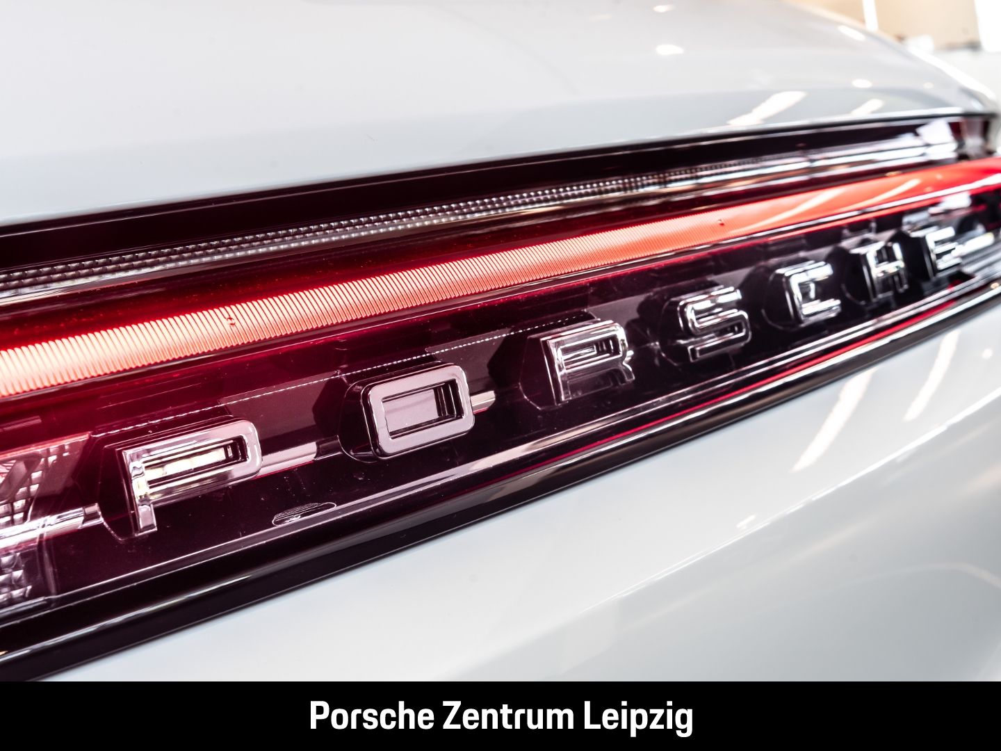 Porsche Cayenne E-Hybrid Burmester SportDesign Massage