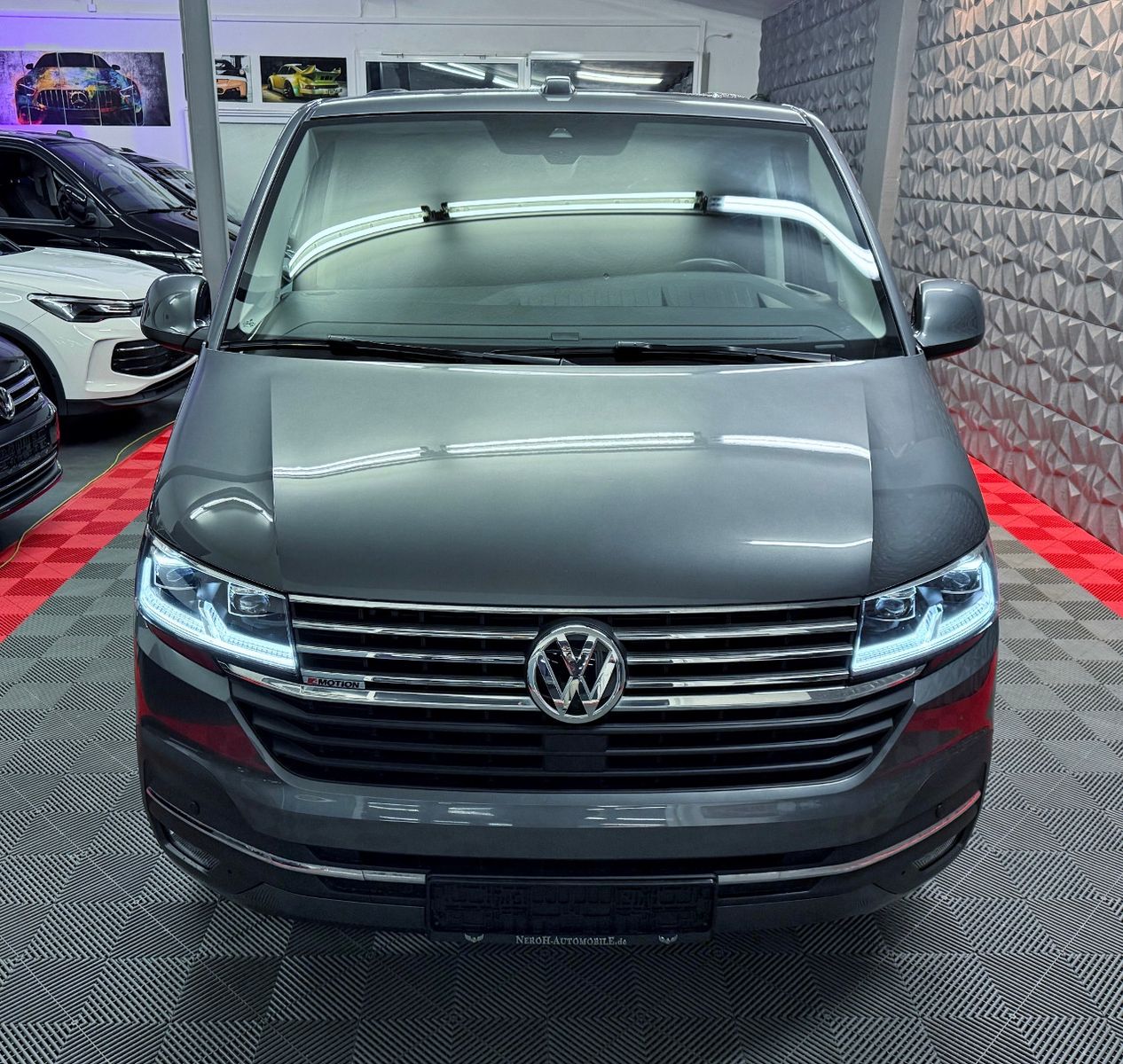 Volkswagen T6.1 Multivan 2.0 TDI DSG 4Motion - Samsaru's Car Outlet