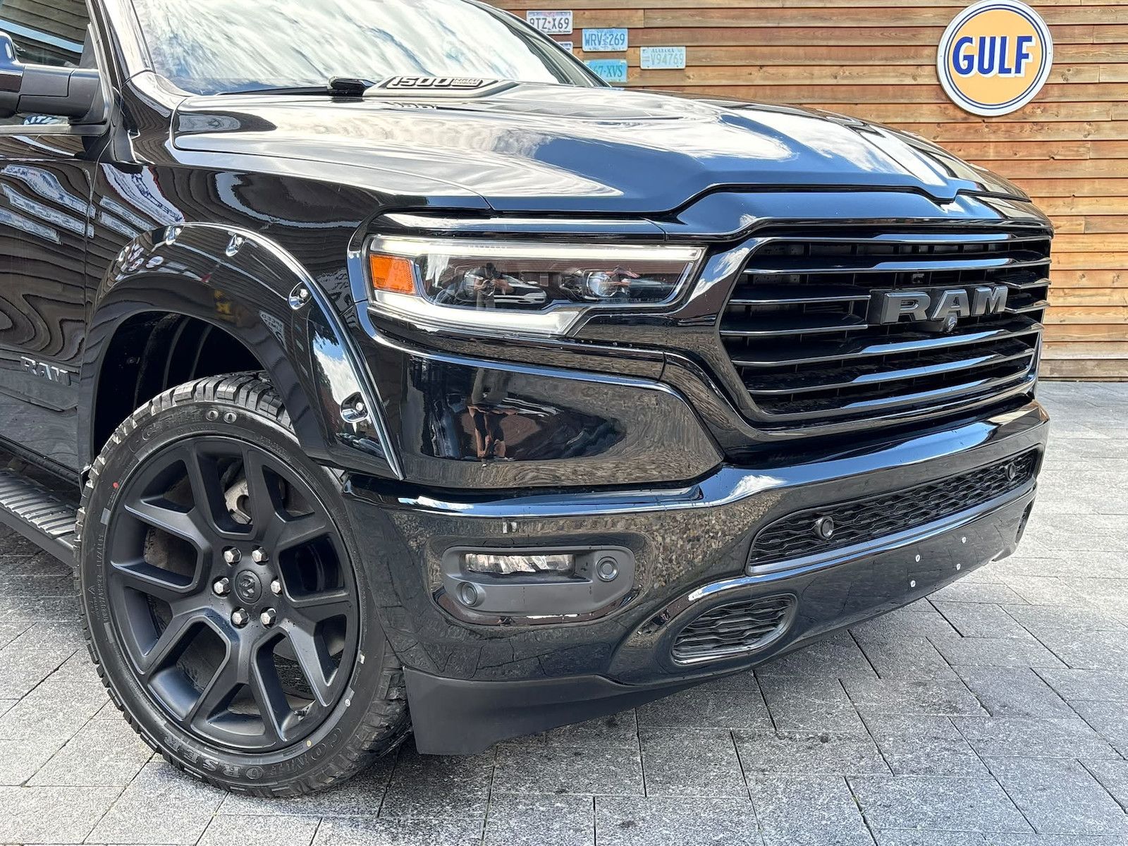 Dodge RAM 1500 Laramie Night Rambox 360° Alpine LPG