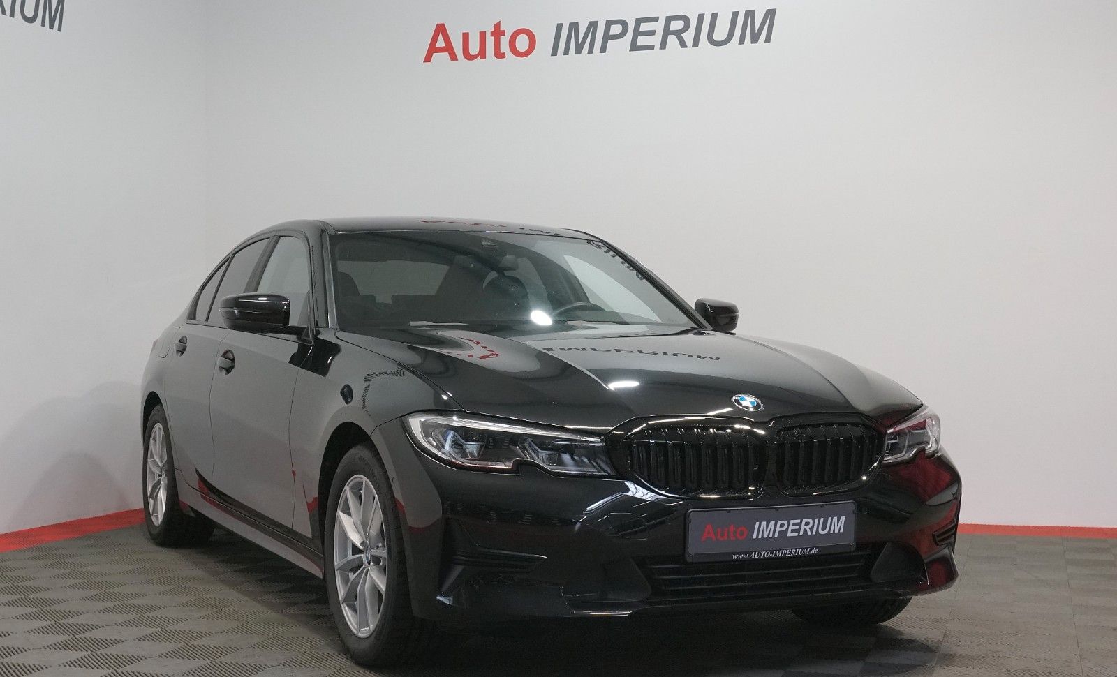 BMW 320 d xDrive - Samsaru's Car Outlet
