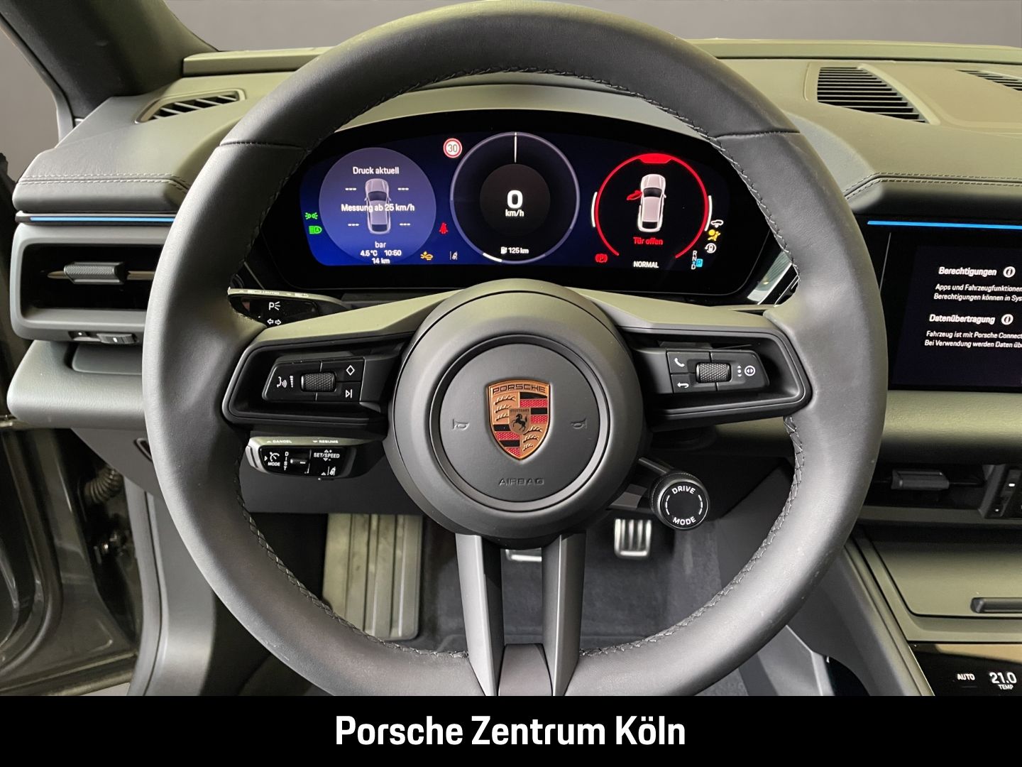 Porsche Macan 4S Electric - Samsaru's Car Outlet
