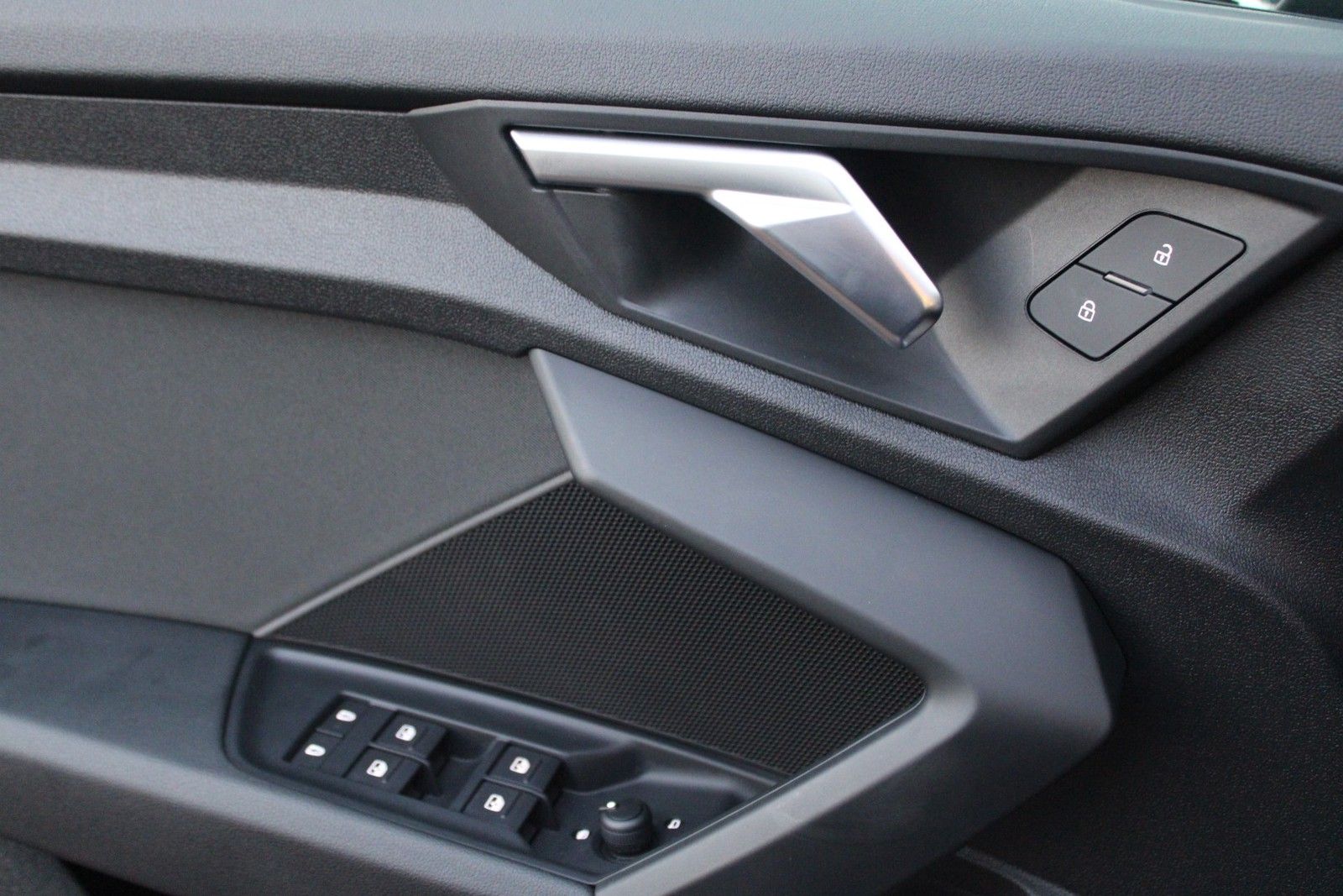 Audi A3 Sportback 35 TFSI advanced - Samsaru's Car Outlet