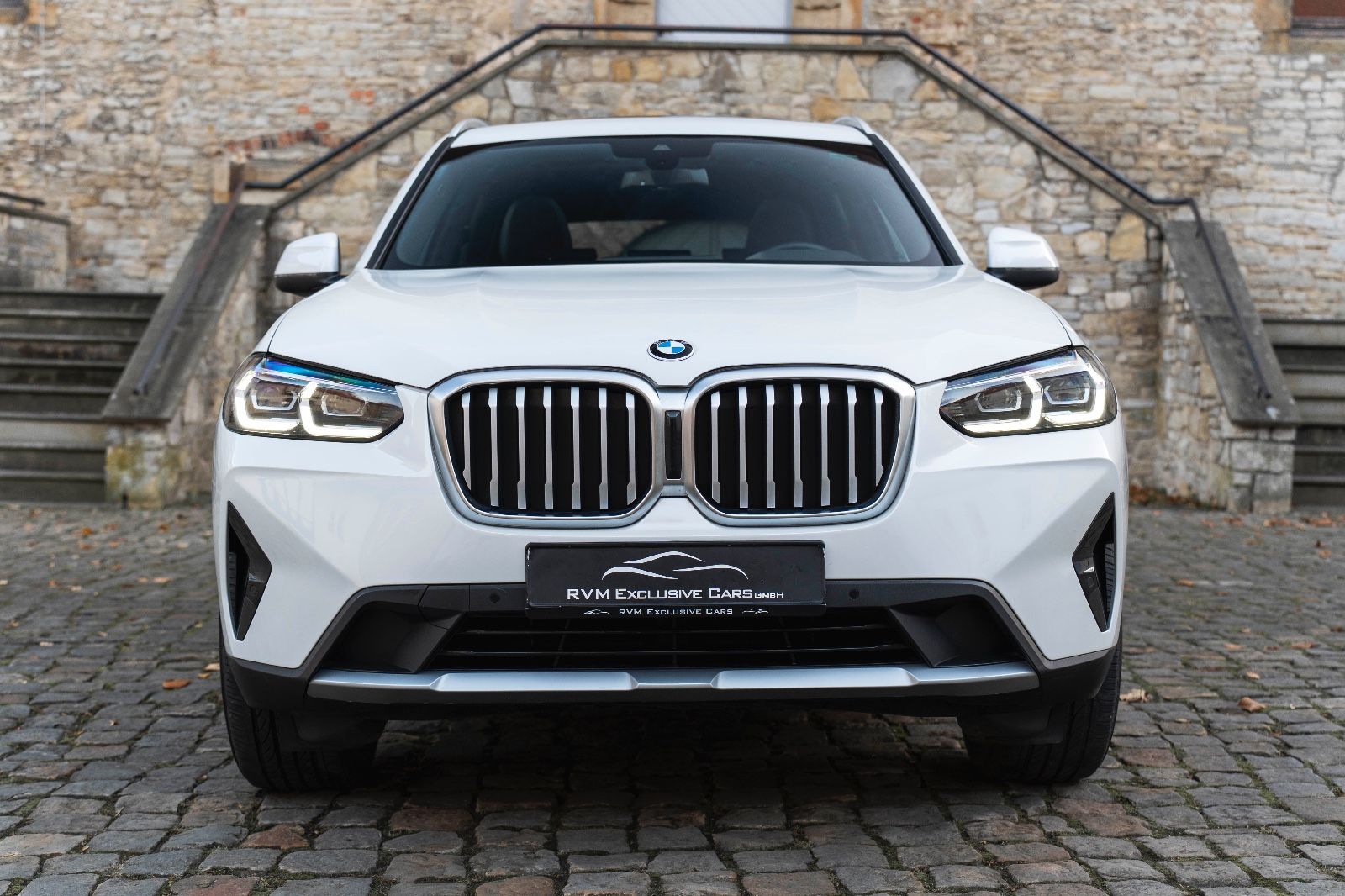 BMW X3 xDrive30i HUD LED HIFI KAM NAV PANO SITZH