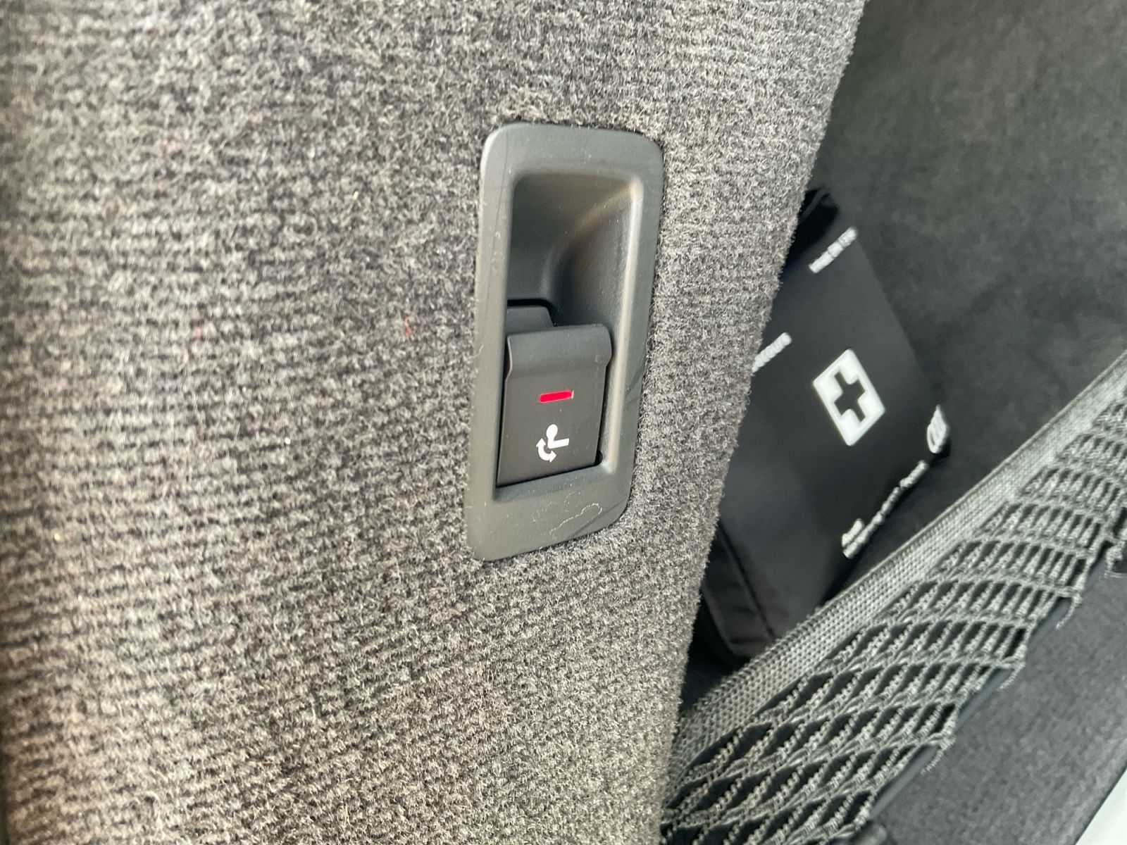 Audi A6 Avant 45 TFSI quattro S-line PANO AHK Carplay