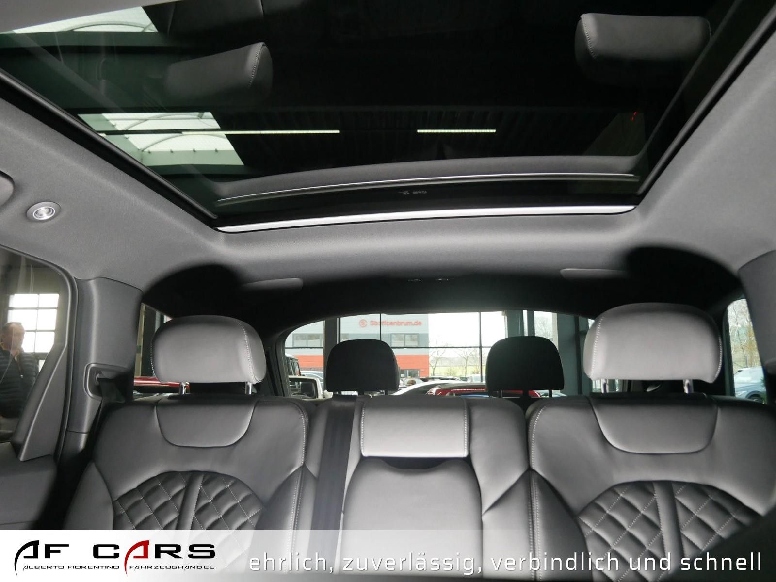 Audi Q7 50 TDI quattro S line S Sport 7 Seat Matrix