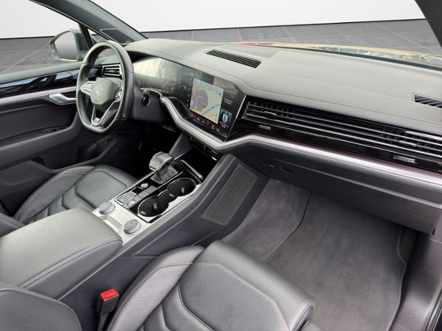 Volkswagen Touareg 3.0TDI 4M R-Line Matrix/AHK/Luft/Dynaudi