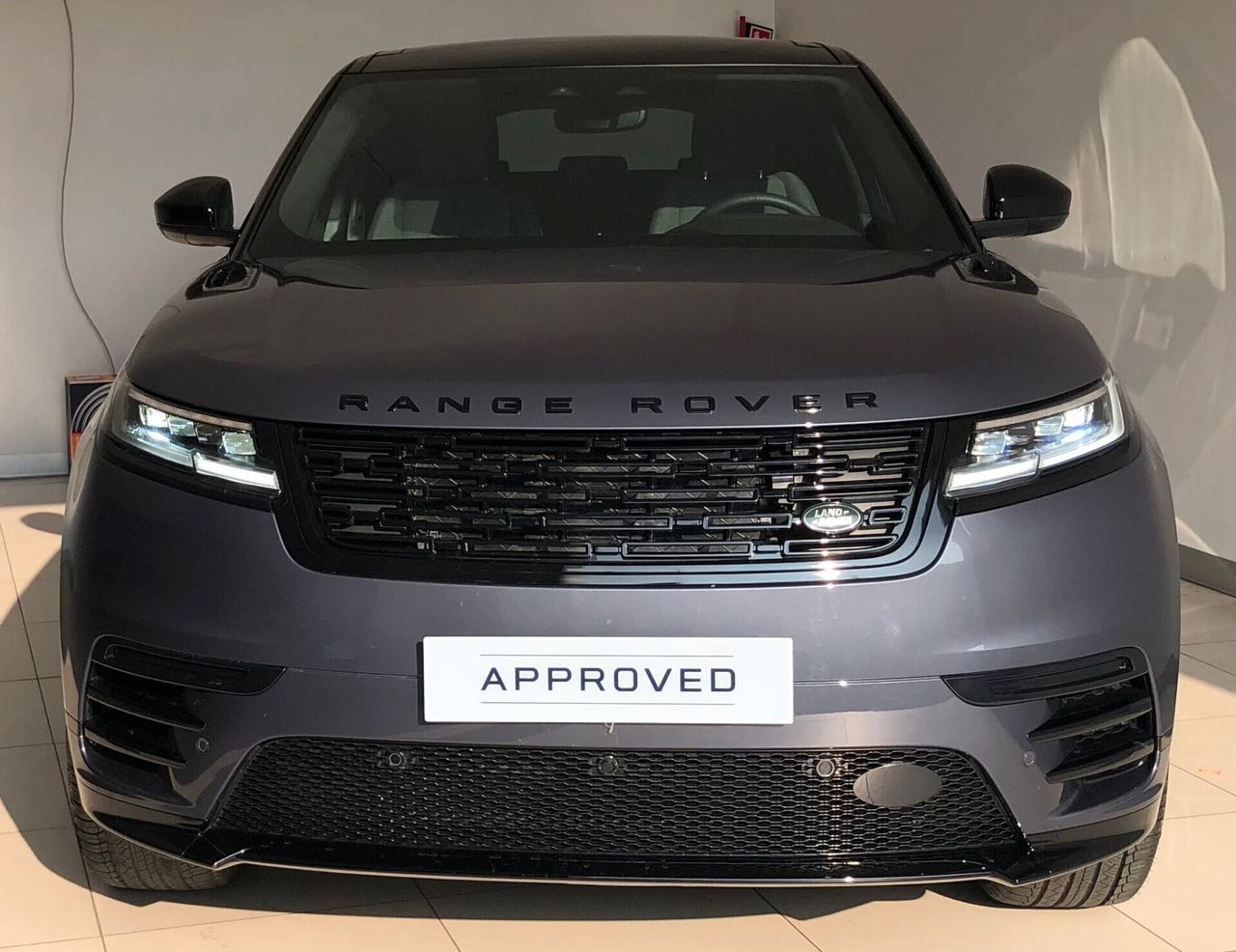 Range Rover Velar Range Rover Velar 2 - Samsaru's Car Outlet