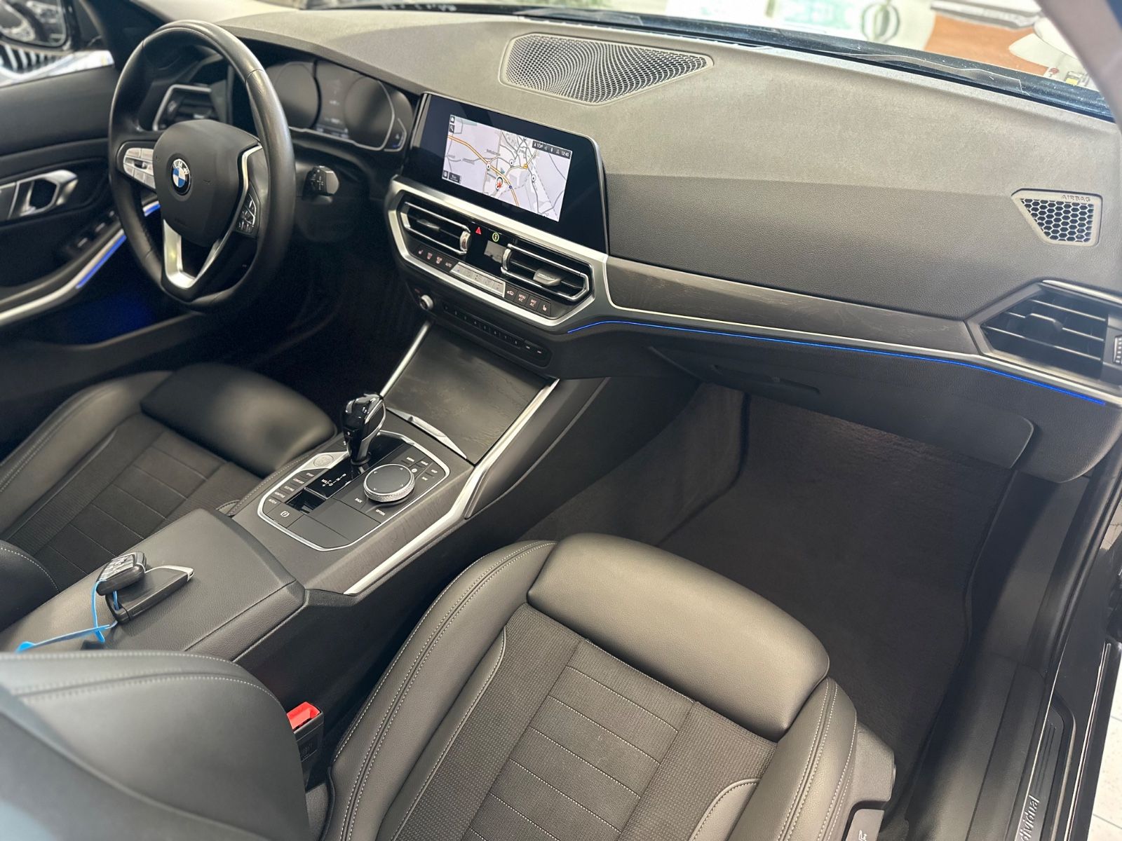 BMW 320d xDrive LCP+ - Samsaru's Car Outlet