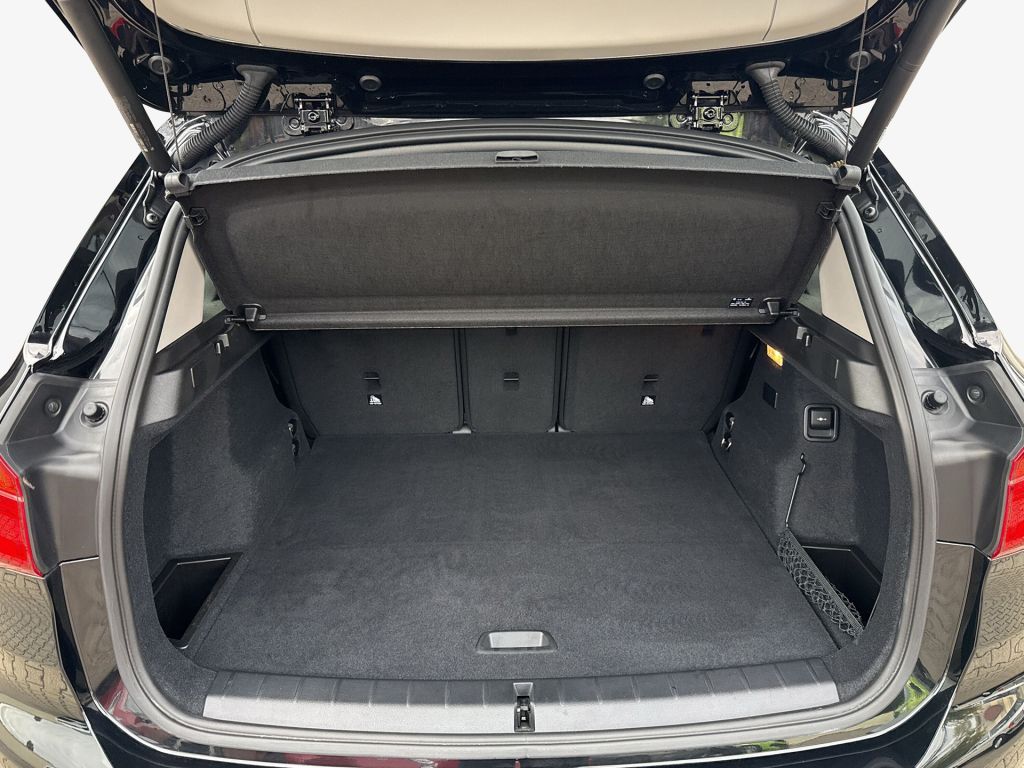 BMW X1 xDrive25e Advantage - Samsaru's Car Outlet