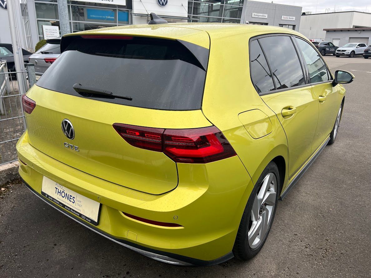 Volkswagen Golf VIII GTE eHybrid - Samsaru's Car Outlet