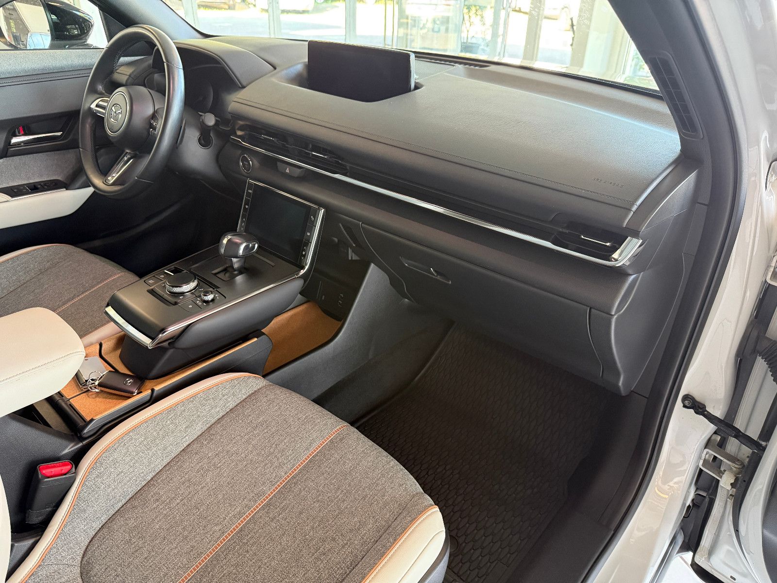 Mazda MX-30 First Edition - Samsaru's Car Outlet