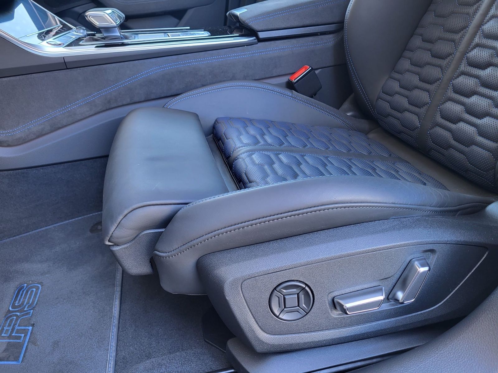 Audi RS6 Avant 4.0 TFSI qu performance Keram Pano B&O