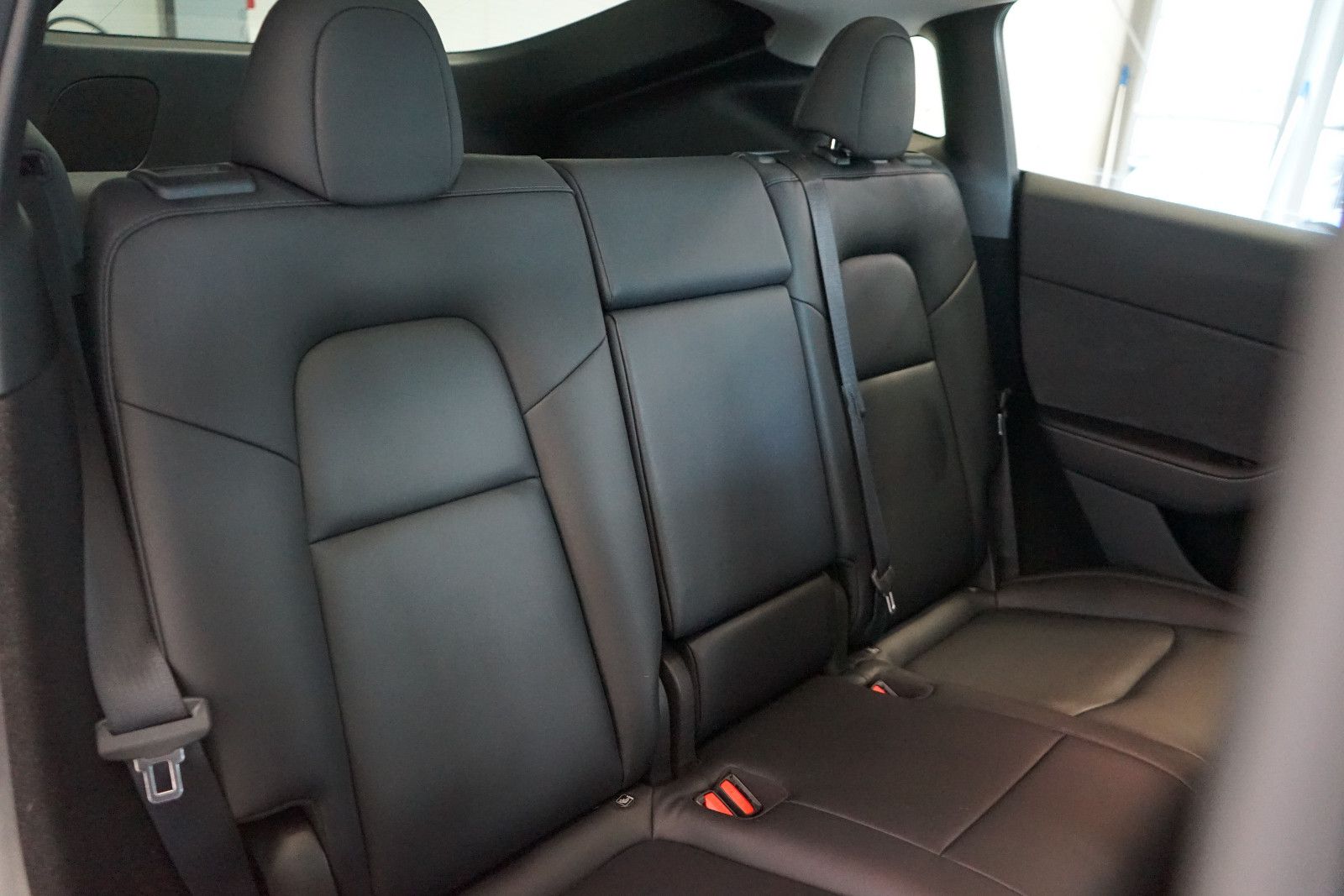 Tesla Model Y Long Range DualMotorAWD Autopilot 92%SoH