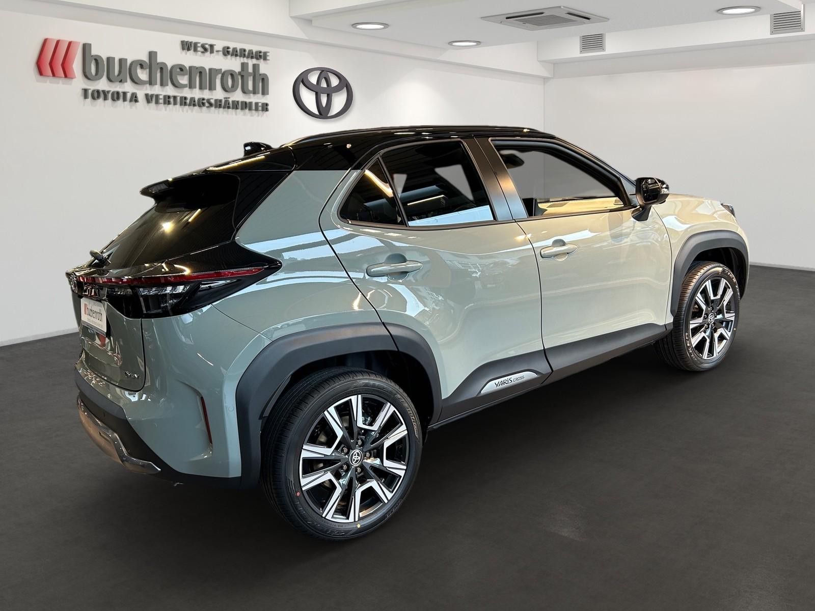 Toyota Yaris Cross Hybrid FWD Style Plus + Head Up + JB
