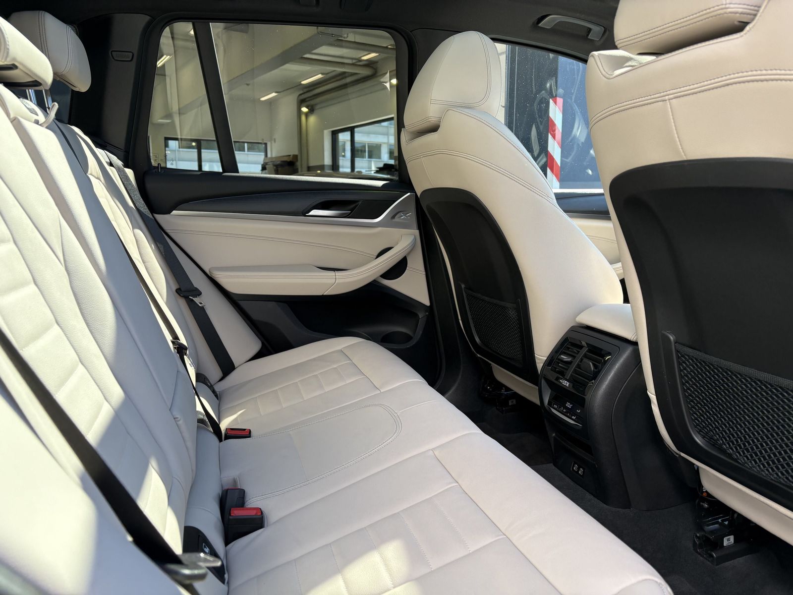 BMW X3 xDrive30e M Sport - Samsaru's Car Outlet