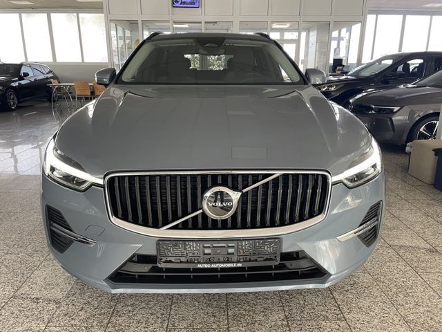 Volvo XC60 Core AWD 2.0 NAVI+SITZHEIZ+KAMERA+AHK+LED